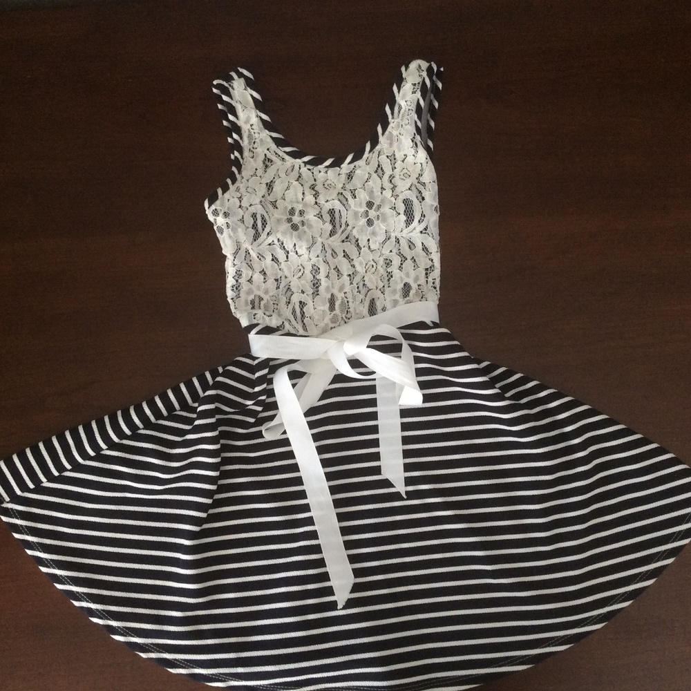 Dress - Girl - 8